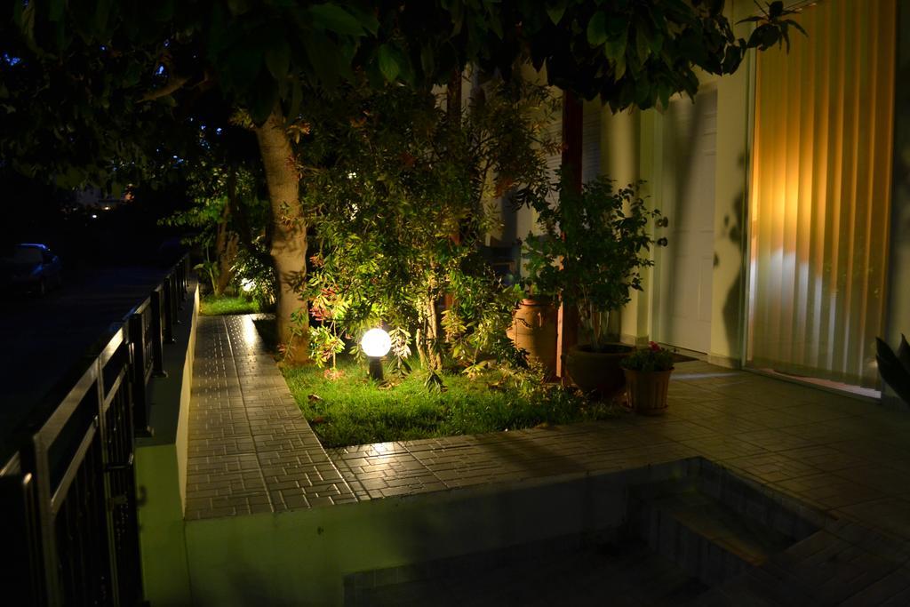 Agapi Studios كاتو ذاراتسو المظهر الخارجي الصورة